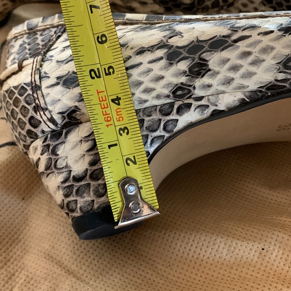 Prestige mid heel lady shoes,snake skin pattern - Picture 3 of 7